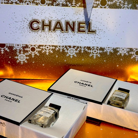 Chanel Les exclusifs Comete & Gardenia Gift bundle with shopping bag - Picture 1 of 7